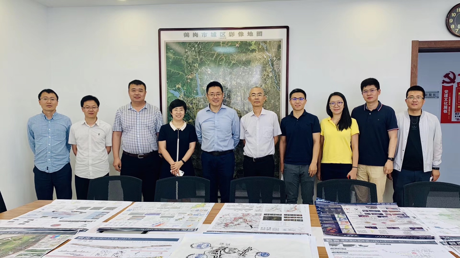 Workshop review with Hegang planning and design boards